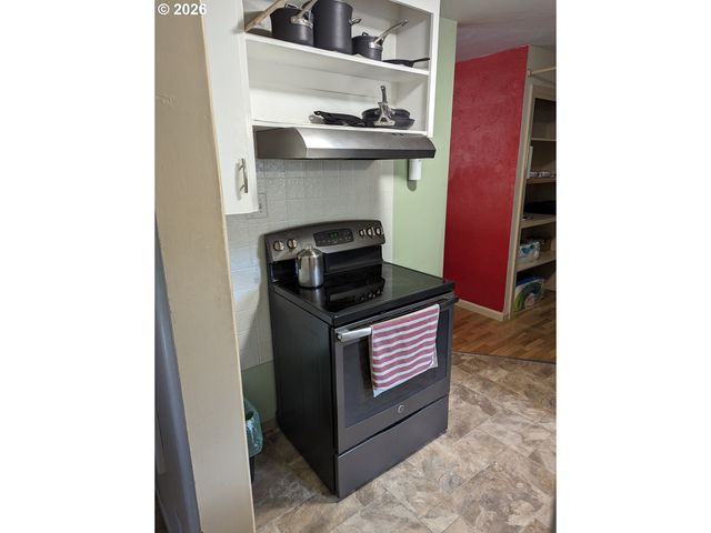 2682 HARRIS St, Eugene, OR 97405