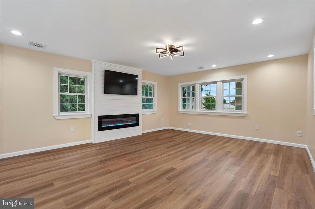 2924 JUNE AVE, BENSALEM, PA 19020 — photo 4
