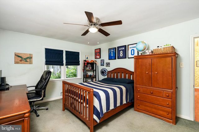16 SAINT MARTINS RD, Cherry Hill, NJ 08002