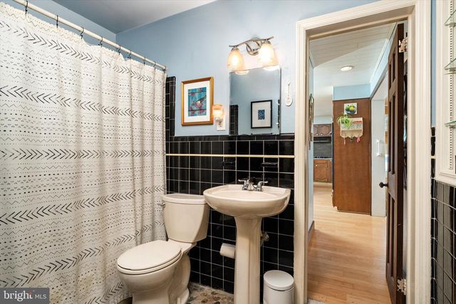 16 SAINT MARTINS RD, Cherry Hill, NJ 08002