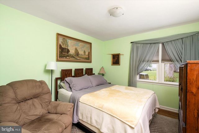 16 SAINT MARTINS RD, Cherry Hill, NJ 08002