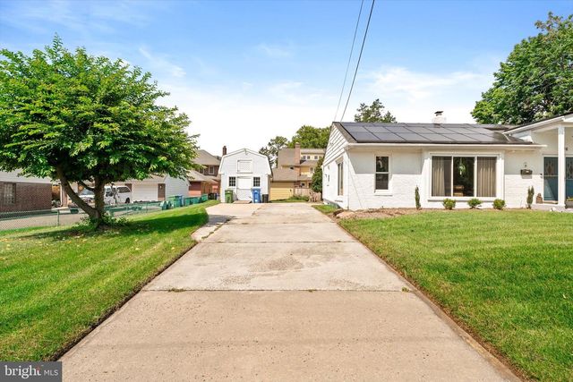 16 SAINT MARTINS RD, Cherry Hill, NJ 08002
