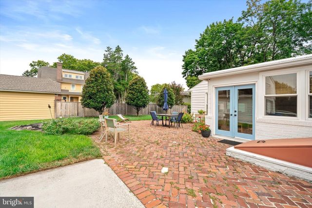 16 SAINT MARTINS RD, Cherry Hill, NJ 08002