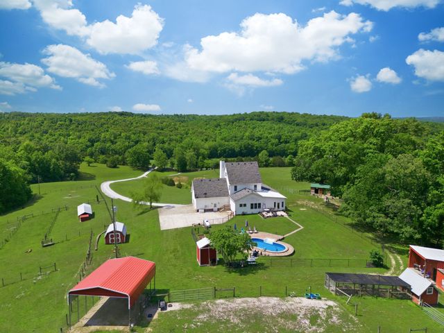 1732 Cedar Creek Road, Vanleer, TN 37181