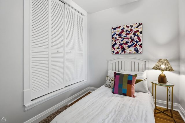 3757 N Bosworth Avenue, Chicago, IL 60613