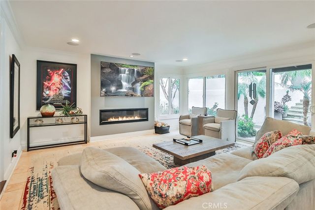 4658 Tam Oshanter Drive, Thousand Oaks, CA 91362