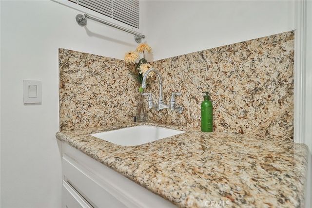 4658 Tam Oshanter Drive, Thousand Oaks, CA 91362