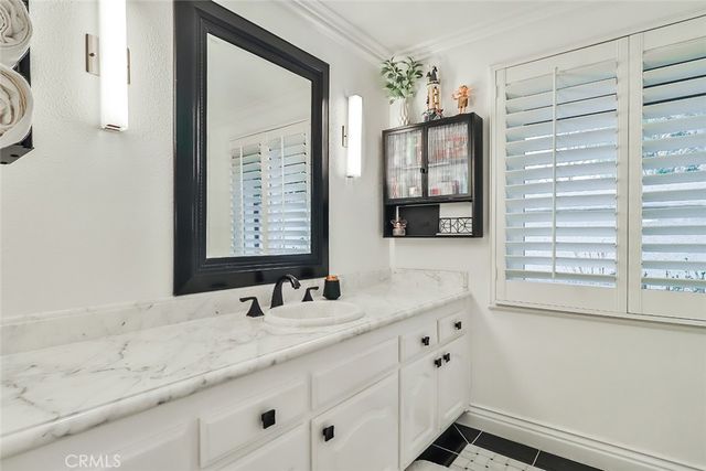 4658 Tam Oshanter Drive, Thousand Oaks, CA 91362