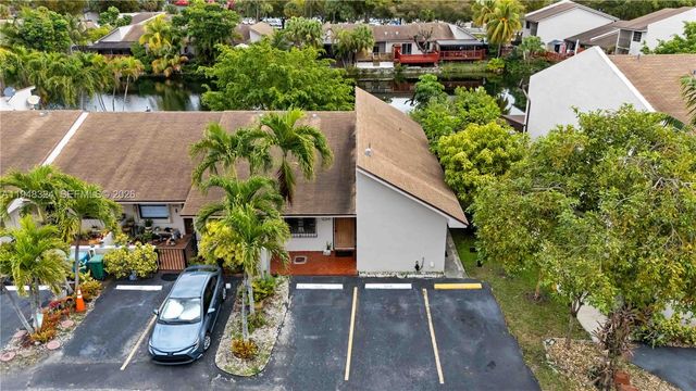 12241 SW 24th Ter 39, Miami, FL 33175