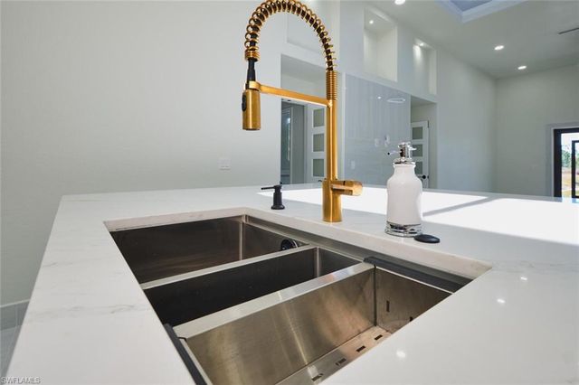 30000 Bermont RD, Punta Gorda, FL 33982