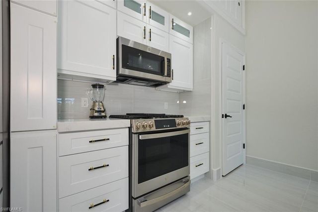 30000 Bermont RD, Punta Gorda, FL 33982