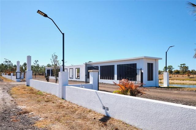 30000 Bermont RD, Punta Gorda, FL 33982