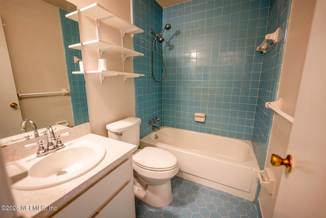 6319 RAW HYDE Trail S, Jacksonville, FL 32210