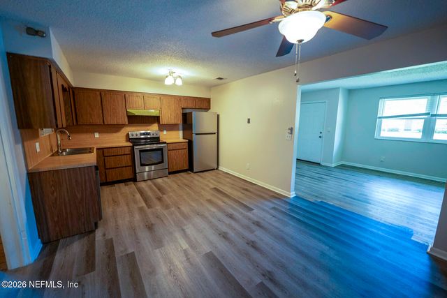 6319 RAW HYDE Trail S, Jacksonville, FL 32210