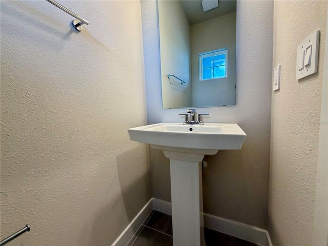 12326 AMBER CREEK CIRCLE, Lakewood Ranch, FL 34211