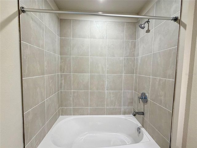 12326 AMBER CREEK CIRCLE, Lakewood Ranch, FL 34211