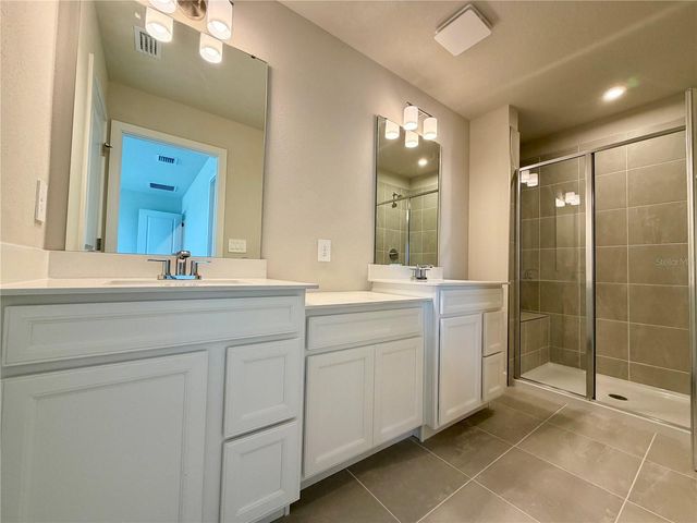 12326 AMBER CREEK CIRCLE, Lakewood Ranch, FL 34211