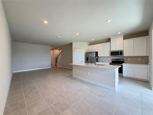12326 AMBER CREEK CIRCLE, Lakewood Ranch, FL 34211