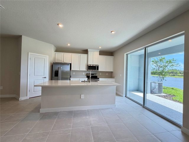 12326 AMBER CREEK CIRCLE, Lakewood Ranch, FL 34211