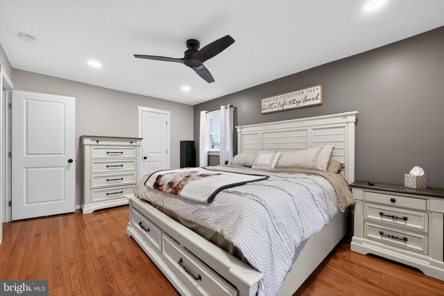 216 HAMPTON DR, Langhorne, PA 19047