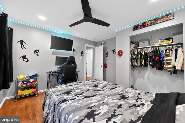 216 HAMPTON DR, Langhorne, PA 19047