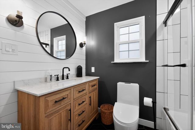 216 HAMPTON DR, Langhorne, PA 19047