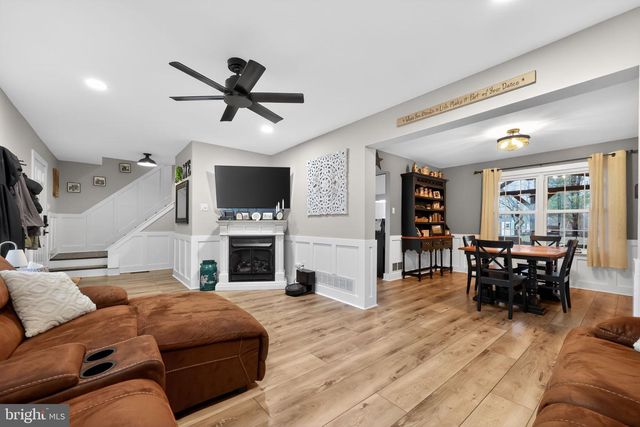 216 HAMPTON DR, Langhorne, PA 19047