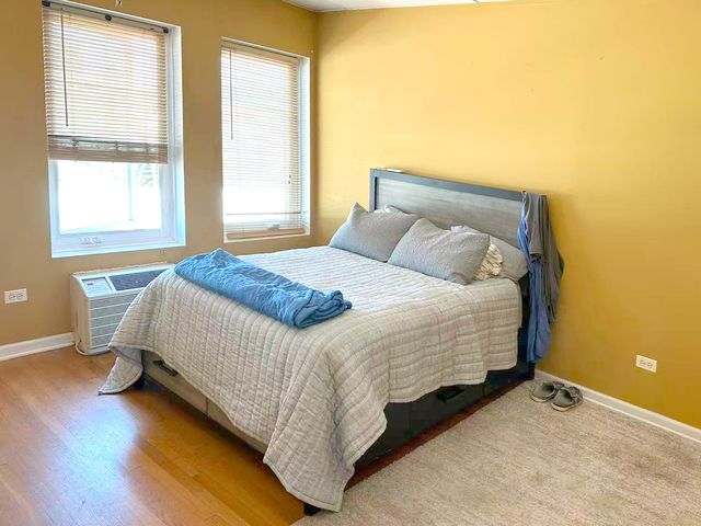 1041 Susan Collins Lane 501, Oak Park, IL 60302