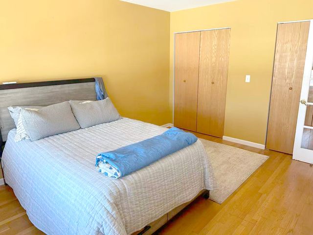 1041 Susan Collins Lane 501, Oak Park, IL 60302