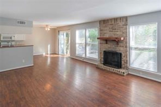 1506 Aquifer CV B, Austin, TX 78746