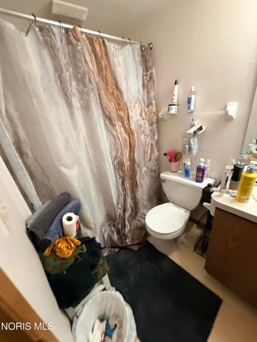 6201 Garden Road, Apt H135, Maumee, OH 43537