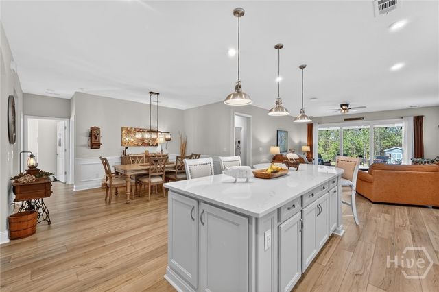 575 Mandeville Drive, Richmond Hill, GA 31324