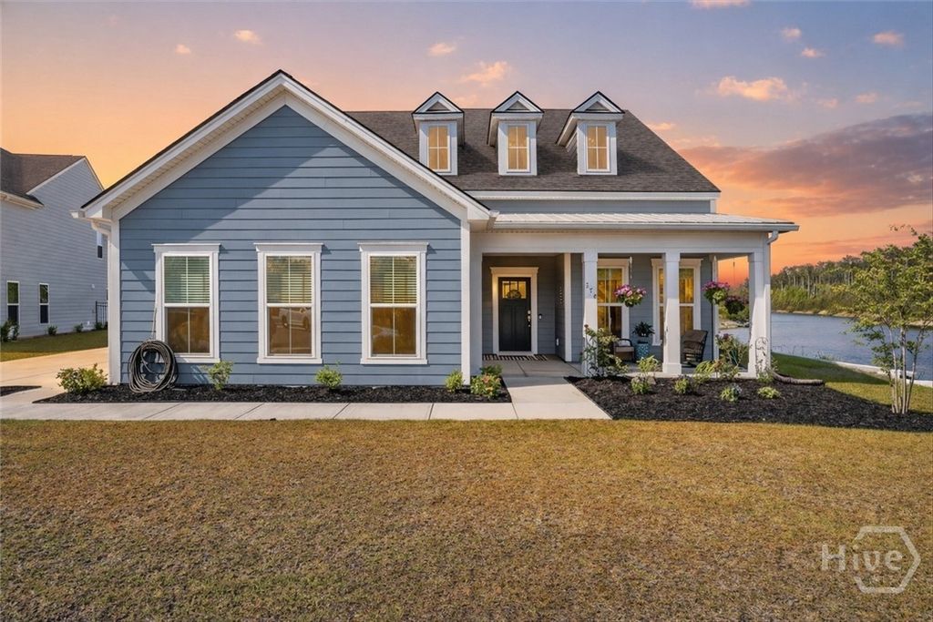 Image 2 of property listing at 575 Mandeville Drive, Richmond Hill, GA 31324