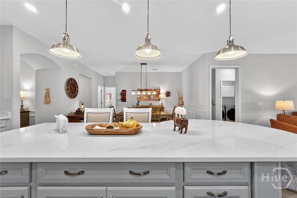 Image 20 of property listing at 575 Mandeville Drive, Richmond Hill, GA 31324