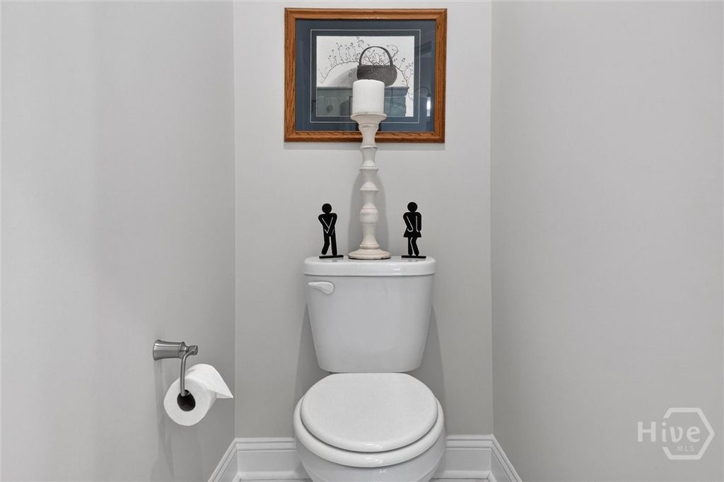 Image 36 of property listing at 575 Mandeville Drive, Richmond Hill, GA 31324