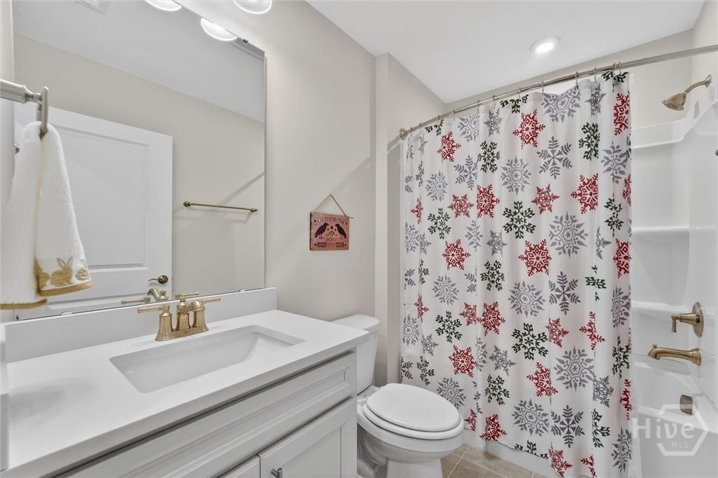 Image 47 of property listing at 575 Mandeville Drive, Richmond Hill, GA 31324