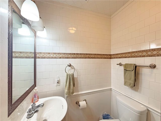 105 Copano Cove Road, Rockport, TX 78382