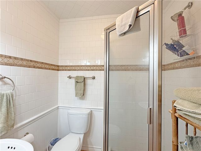 105 Copano Cove Road, Rockport, TX 78382