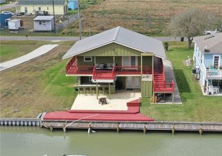 105 Copano Cove Road, Rockport, TX 78382