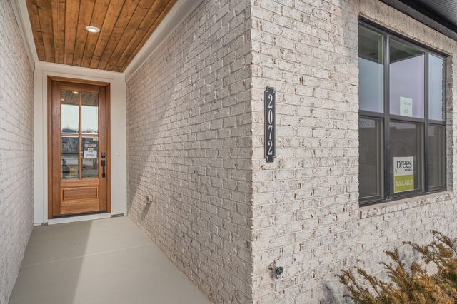 2072 Conductor Ln, Thompsons Station, TN 37179