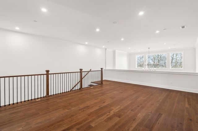 2072 Conductor Ln, Thompsons Station, TN 37179