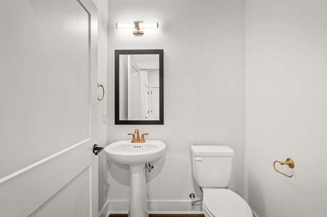 2072 Conductor Ln, Thompsons Station, TN 37179