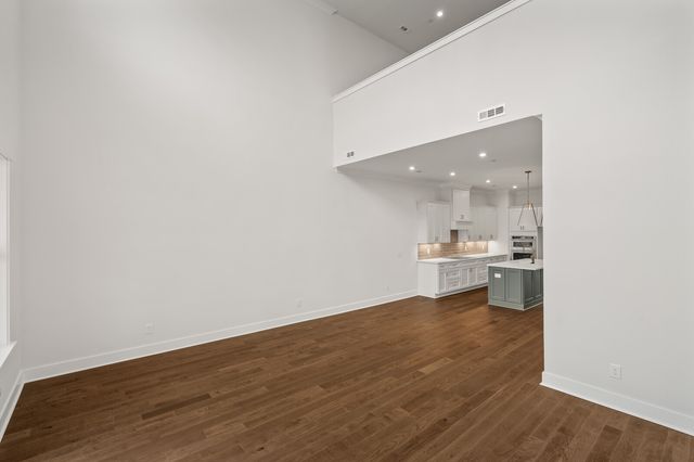 2072 Conductor Ln, Thompsons Station, TN 37179