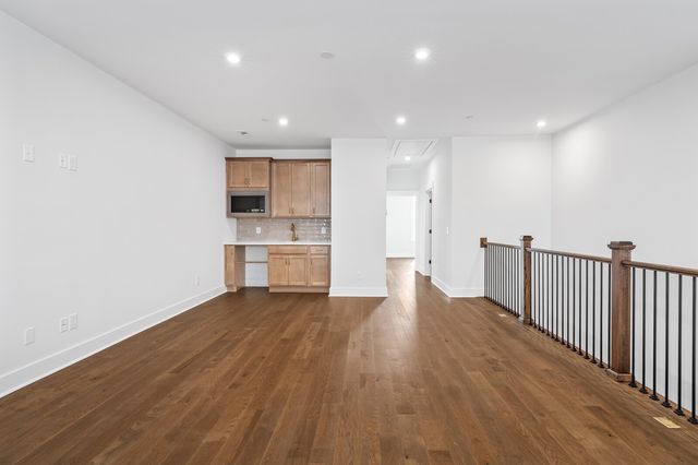 2072 Conductor Ln, Thompsons Station, TN 37179