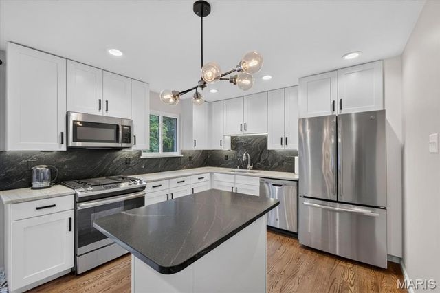 569 Saint Joseph Street, Florissant, MO 63031