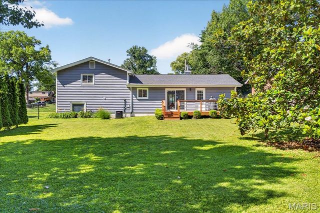 569 Saint Joseph Street, Florissant, MO 63031