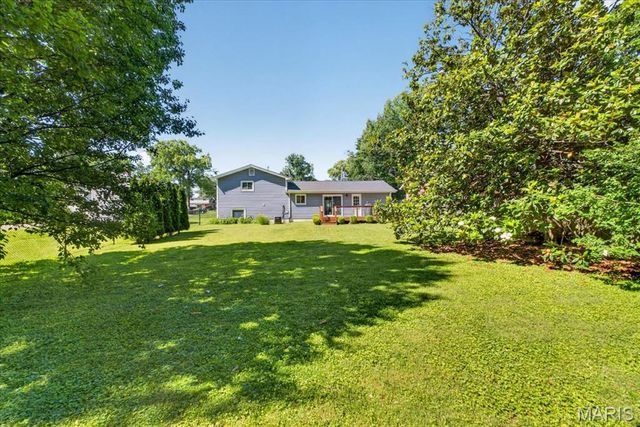 569 Saint Joseph Street, Florissant, MO 63031