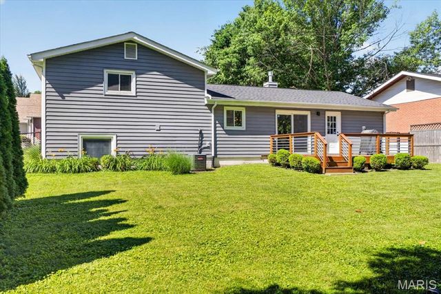 569 Saint Joseph Street, Florissant, MO 63031