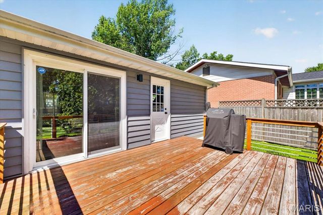 569 Saint Joseph Street, Florissant, MO 63031