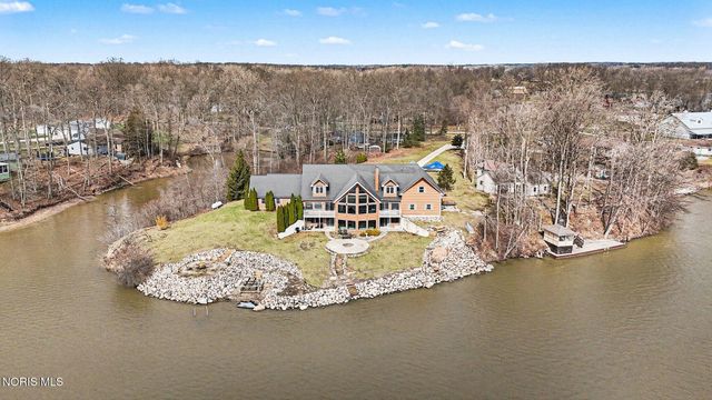 555 Molala Cove, Montpelier, OH 43543